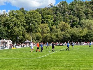 Fussballspiel_abdb1857-5117-4da1-9006-ac094311645c_sl0iTY