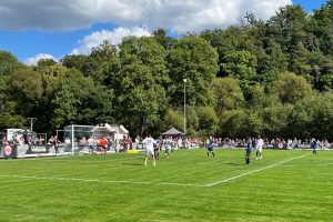 Fussballspiel_d02dc735-8f34-4223-8799-0134a1ee8c59_sl0iTY